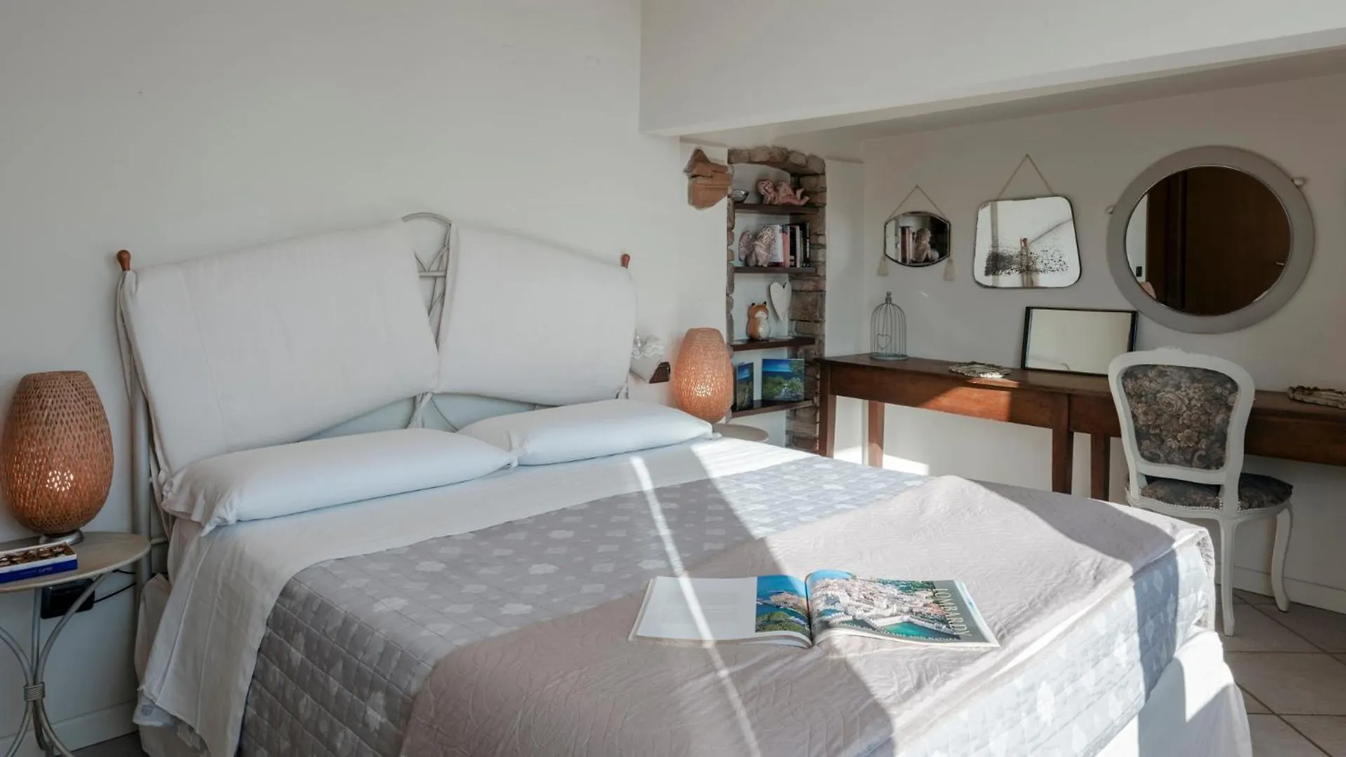 Arcimboldo House 2&2, Emma Villas Sirmione İtalya
