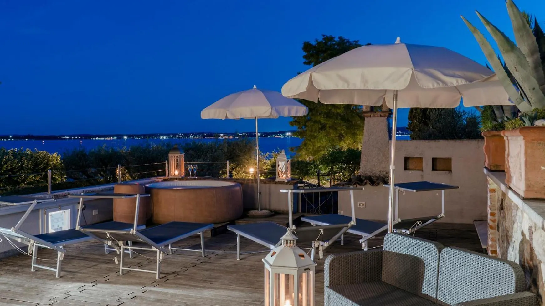 Arcimboldo House 2&2, Emma Villas Sirmione İtalya
